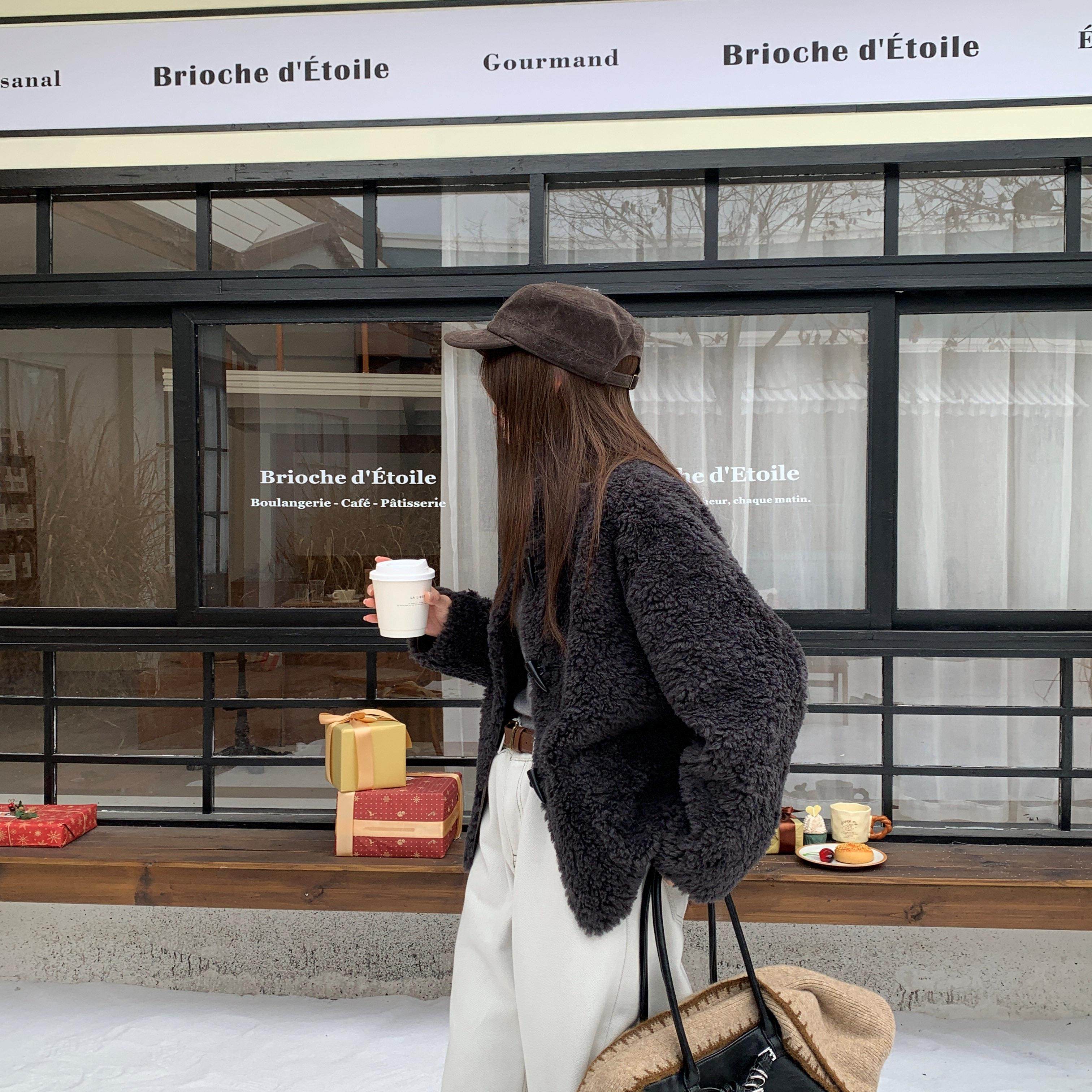 可可谢老板 2025冬季新款圆领羊毛短款外套