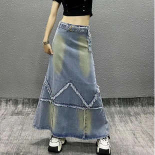 复古钉珠牛仔半身裙女夏小众设计感高腰显瘦长裙水洗毛边包臀裙