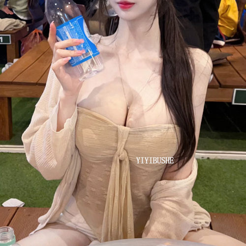 纯欲高级感辣妹外穿蕾丝抹胸上衣