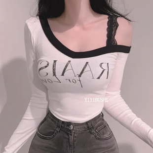 韩国代购正品PP162纯欲辣妹风 性感蕾丝拼接斜领露肩字母长袖t恤