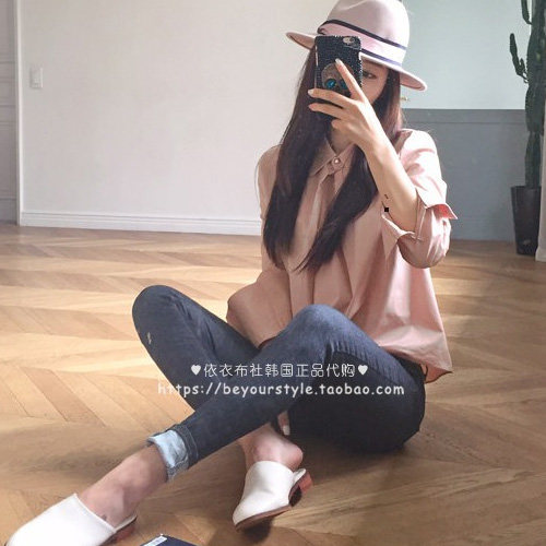 裸粉色小立领长袖衬衫甜美气质