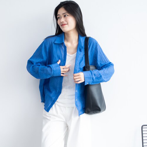 克莱因蓝高级感宽松亚麻防晒衬衫