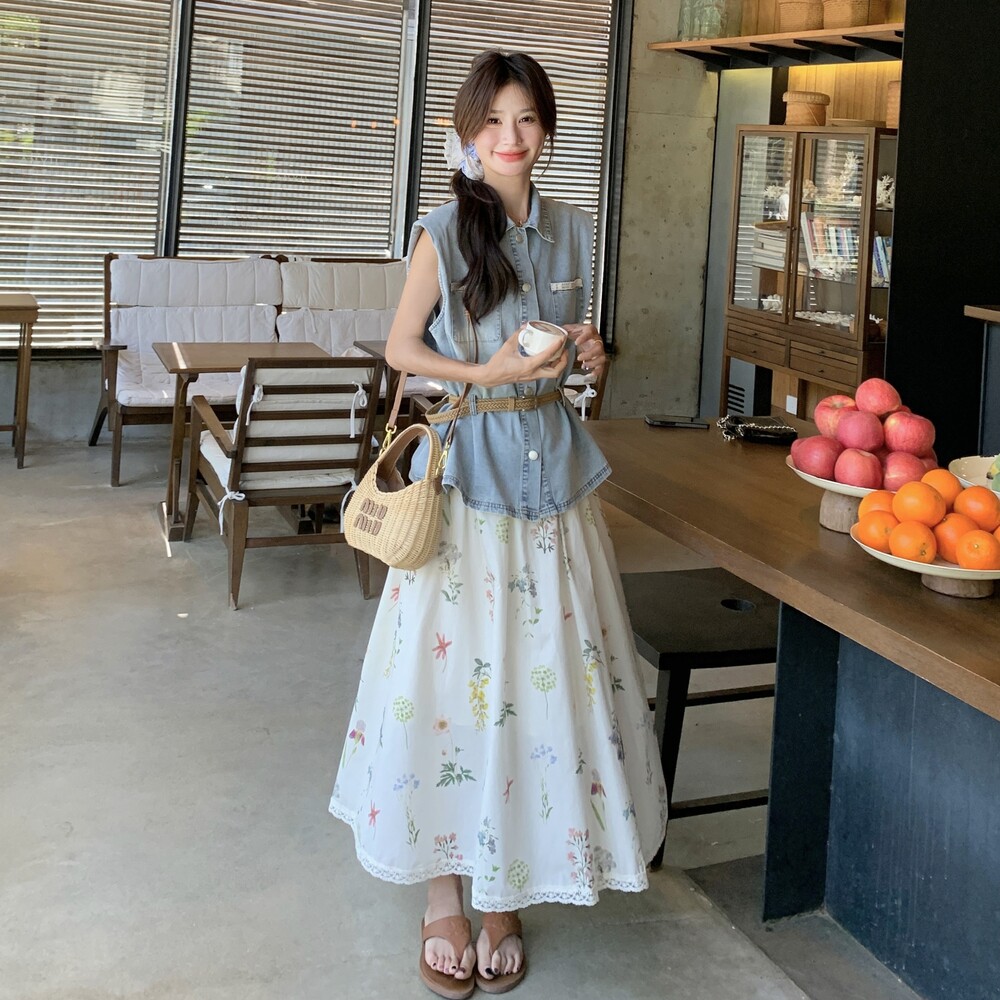 2026显瘦牛仔马甲碎花温柔女无袖A字裙时尚气质高腰半身裙两件套