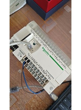 施耐德plcTM218LDA24DRHN一台功能正常120包议价