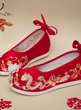 秋冬新款绣花鞋国朝搭配马面裙拜年新娘敬酒服棉款中国风秀禾鞋子