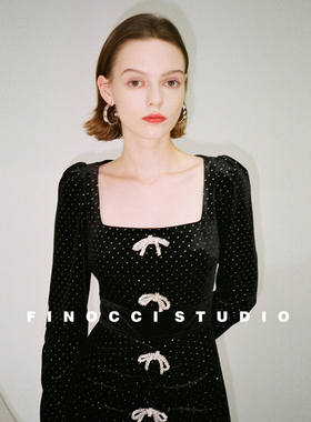 FINOCCI秋季新款复古精致烫银优雅方领黑色进口丝绒高腰连衣裙女