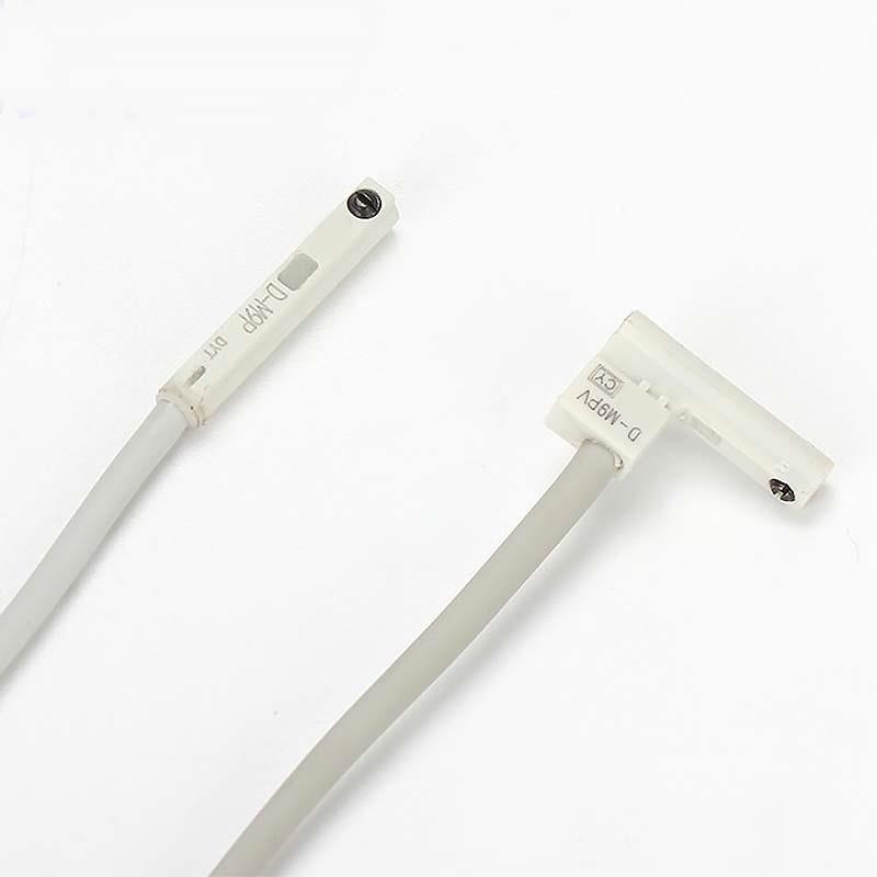 热销气缸磁性开关感应器CS1-J/F/U/G/M/H二线三线D-M9B/A93/C73传