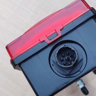 热销适用德龙X3000后尾灯X5000原车灯泡款陕汽货车尾灯总成刹车倒