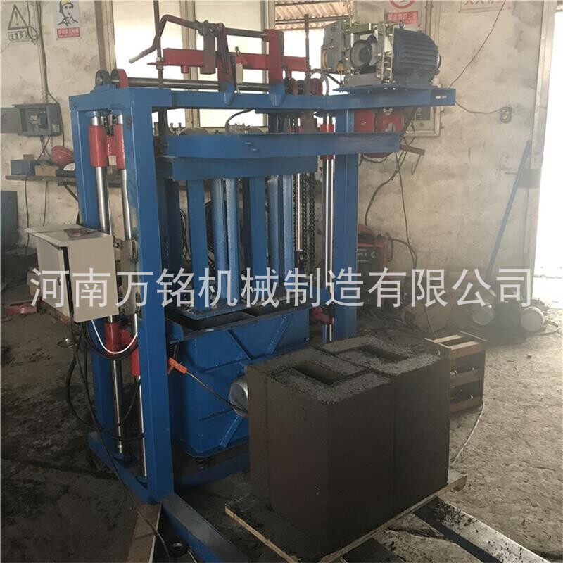 新疆人行道外侧路边石砼预制靠背砖机万铭路缘石靠背的混凝土设备