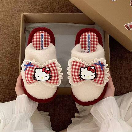 新款室内保暖女秋冬包头棉拖鞋休闲可爱正版HelloKitty防滑月子鞋