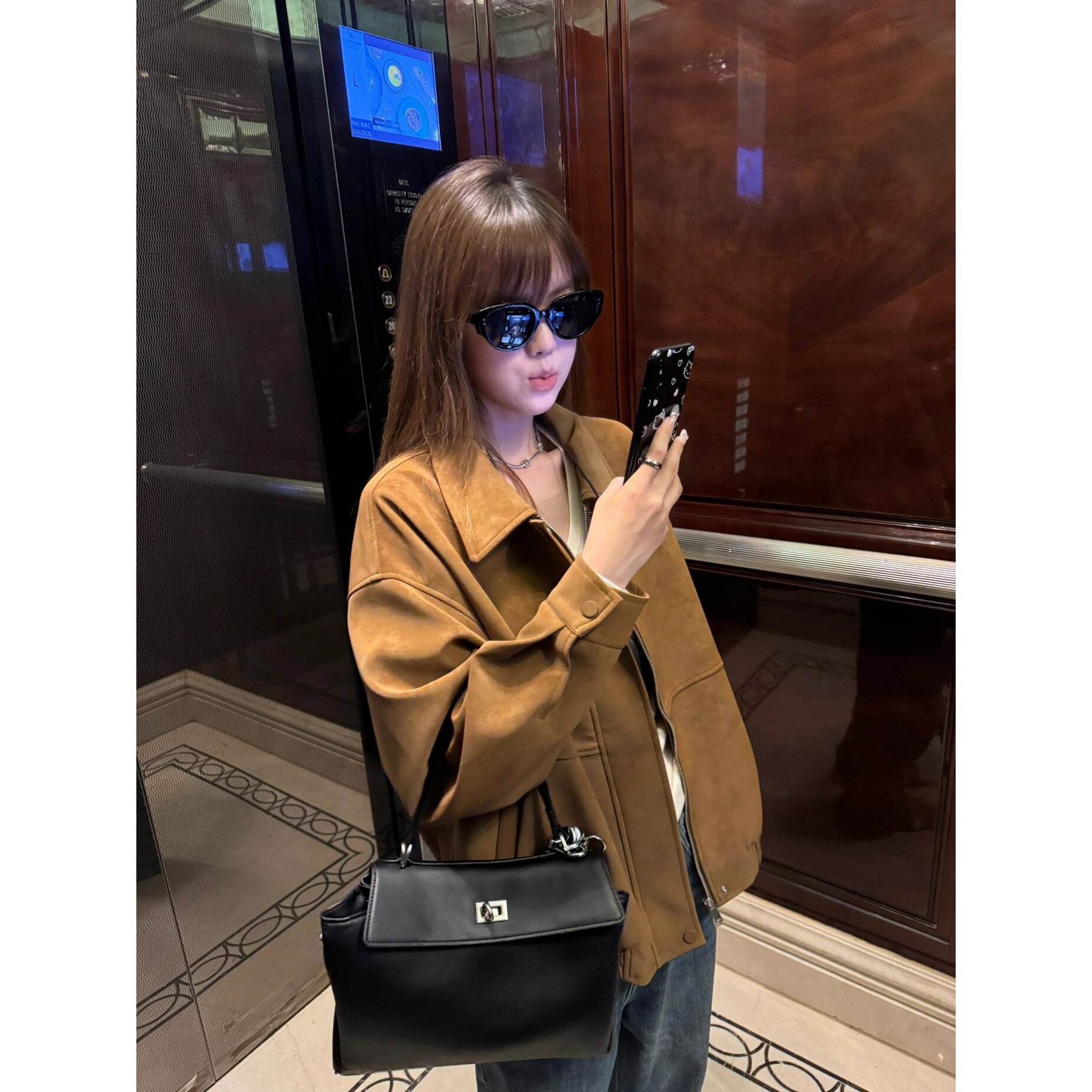 女秋季宽松翻领休闲机车夹克上衣