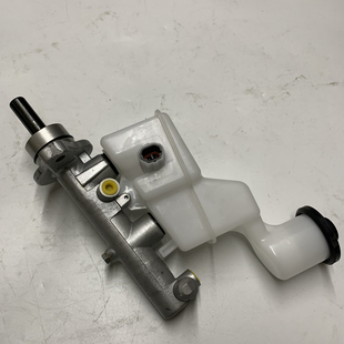 适用于丰田07-13年卡罗拉花冠1.6凯美瑞2.4排量刹车总泵制动总泵