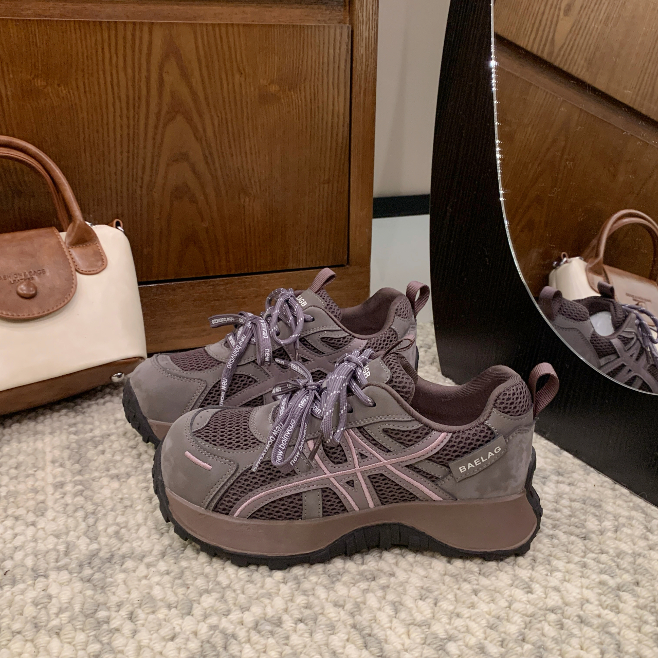 【新品发布】真皮厚底丑萌阿甘鞋