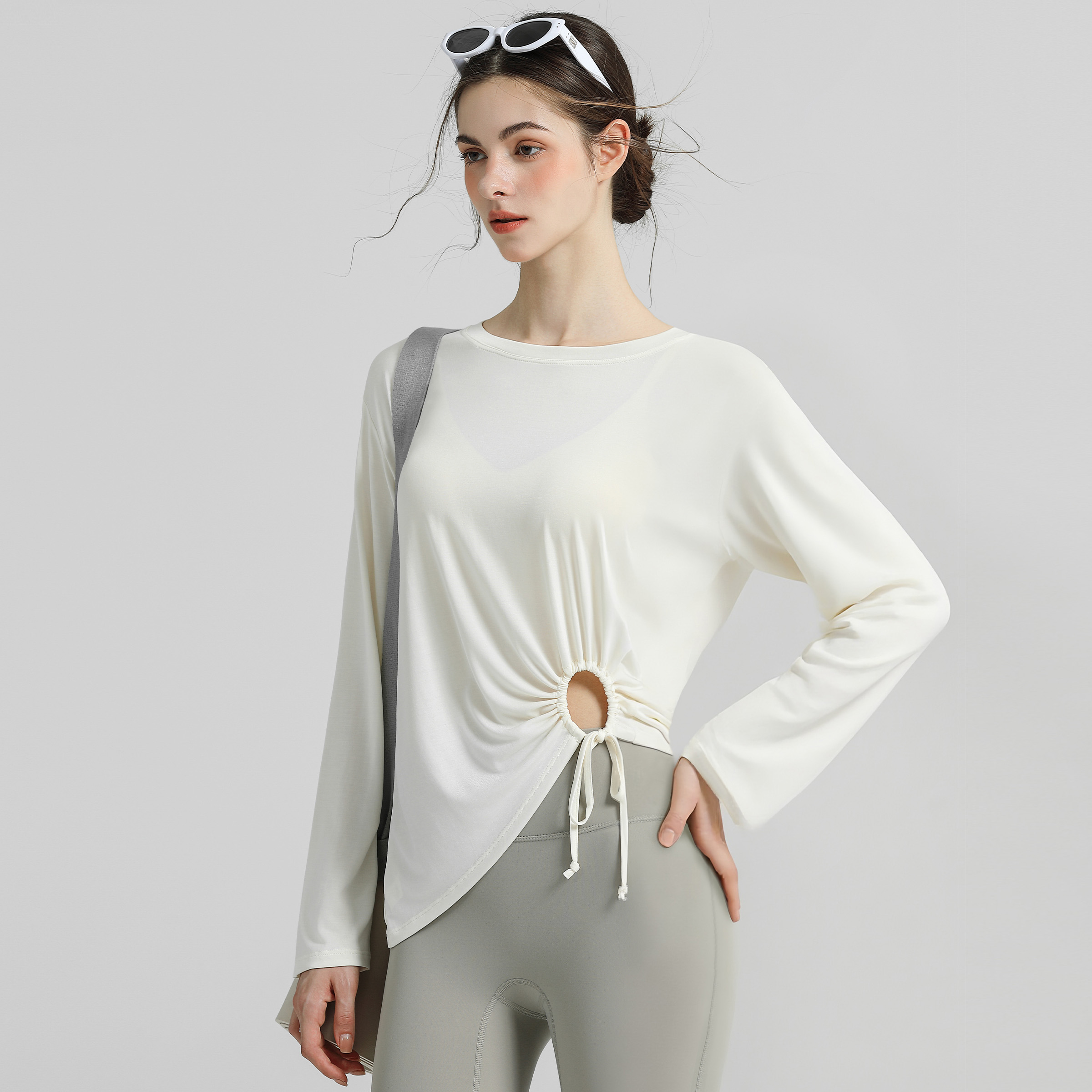 新丽雅宽松透气长袖运动罩衫T恤