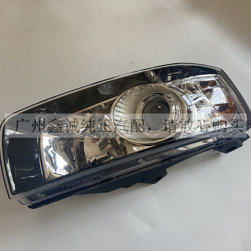 雪佛兰科帕奇新款前大灯照明总成灯泡 前保险杠灯汽车原厂配件