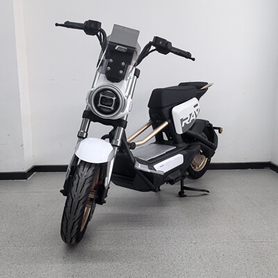 雅迪i7电摩1200W双碟刹APP