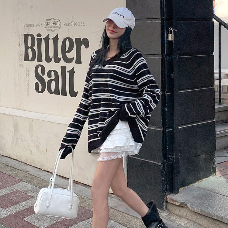 时尚起义韩国代购潮范2026春插肩袖V领条纹宽松针织衫dp26022601