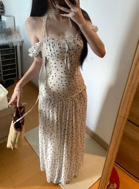 微风奶霜 法式波点吊带连衣裙女夏日绝美氛围感海滩裙a字收腰短裙
