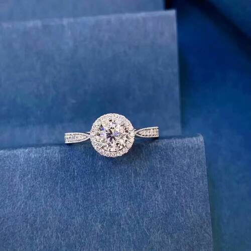 18K白金女镶嵌主钻0.5克拉天然南非高品质钻石戒指真金真钻送证书