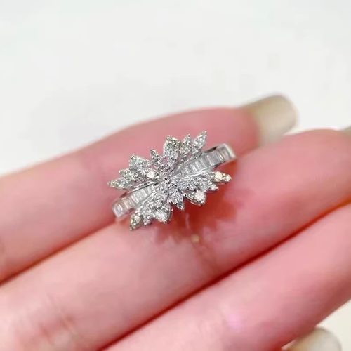 18K白金女款镶嵌 0.56克拉天然南非高品质钻石戒指真金真钻送证书