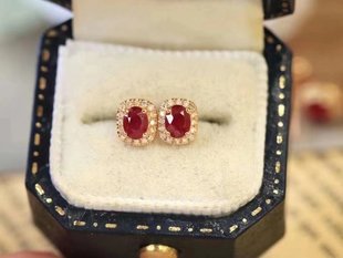 18K金女镶南非高品质钻石0.4克拉天然鸽血红红宝石耳钉耳饰送证书