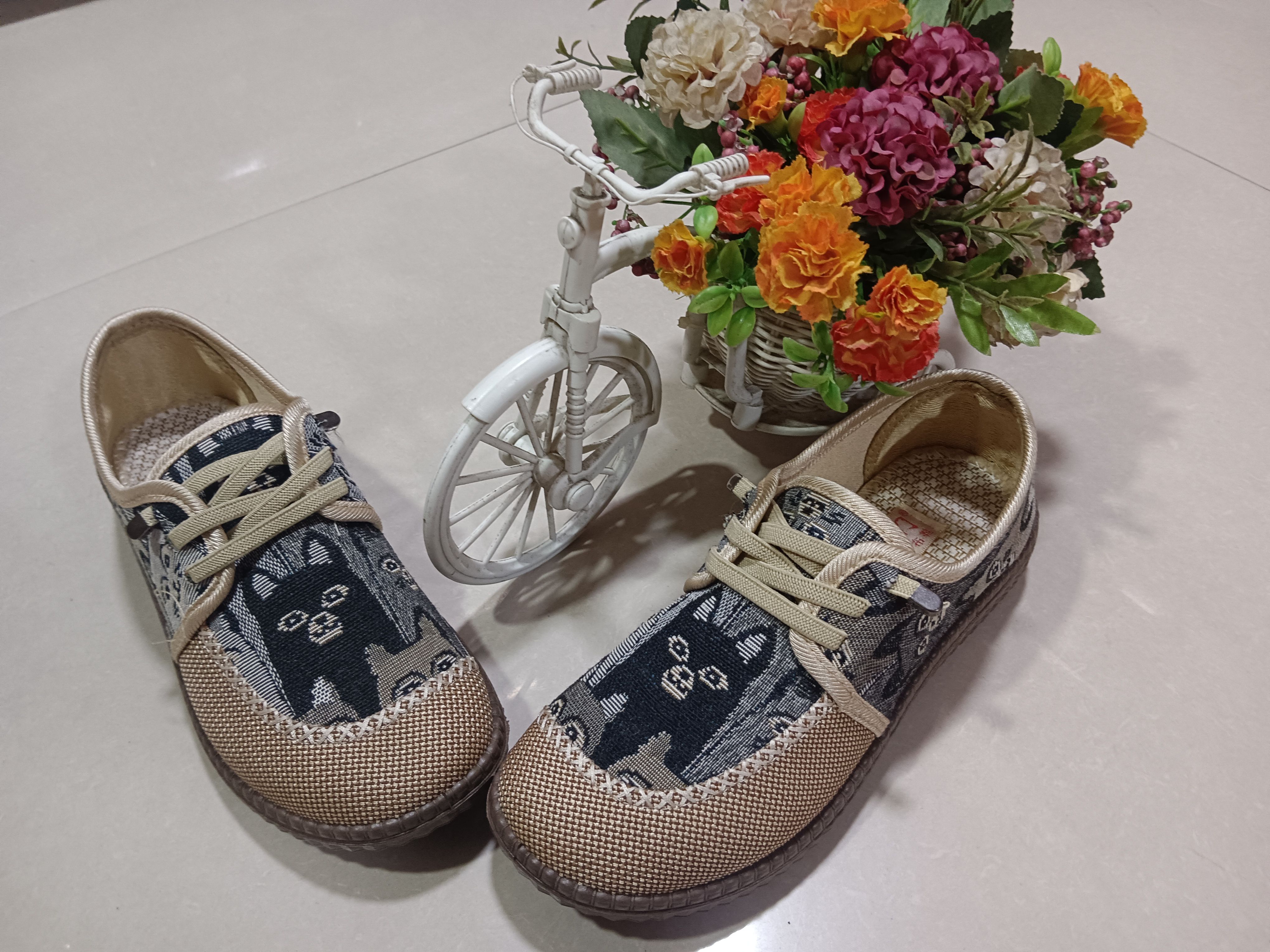 老北京布鞋女单鞋软底防滑中老年妈妈鞋平跟舒适休闲老人松紧带鞋