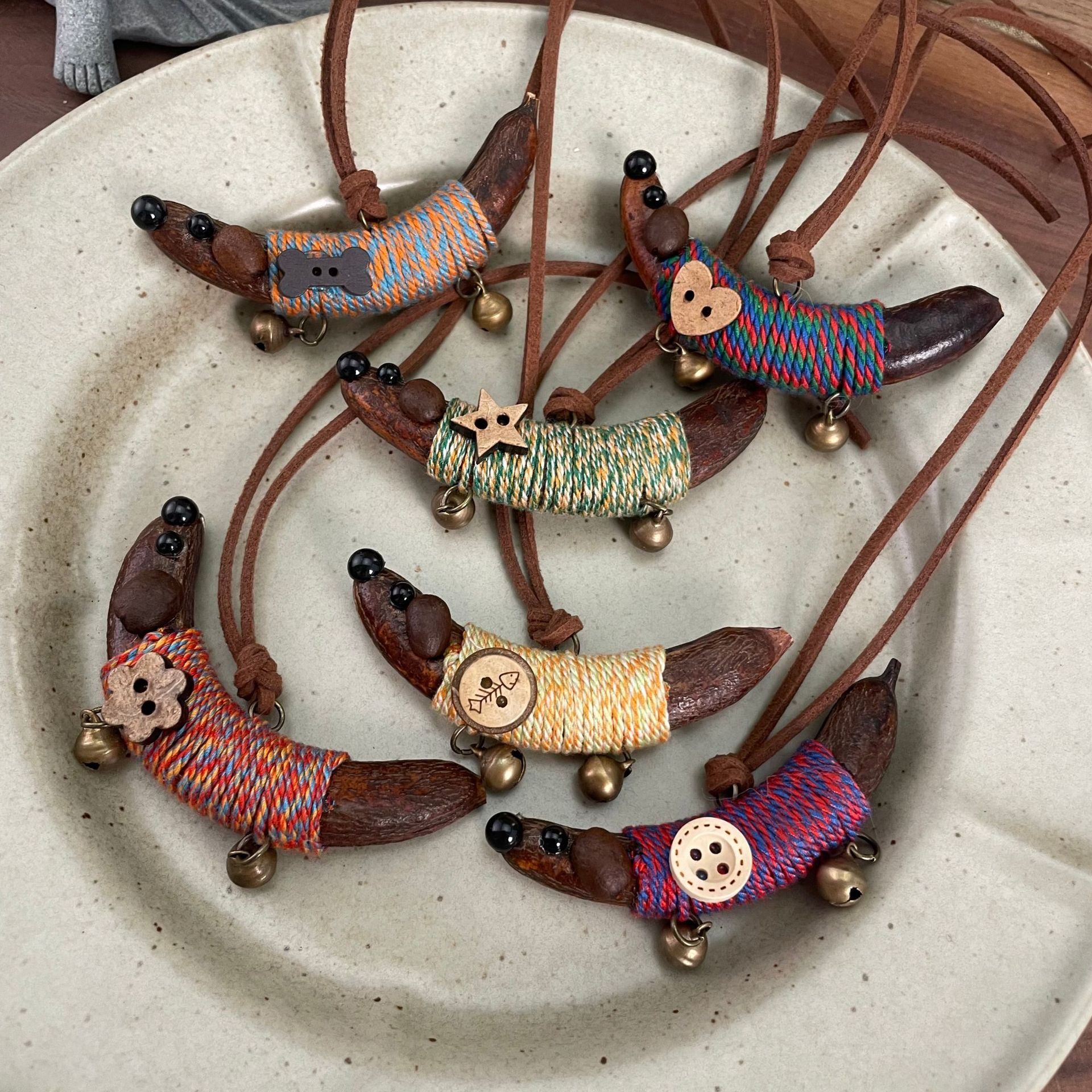 天然豌豆角腊肠狗铃铛毛衣链