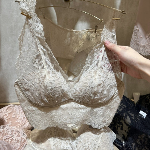 龙心同款无钢圈薄款蕾丝文胸高奢