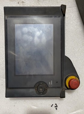 基恩士手持触摸屏VT3-V7R一台