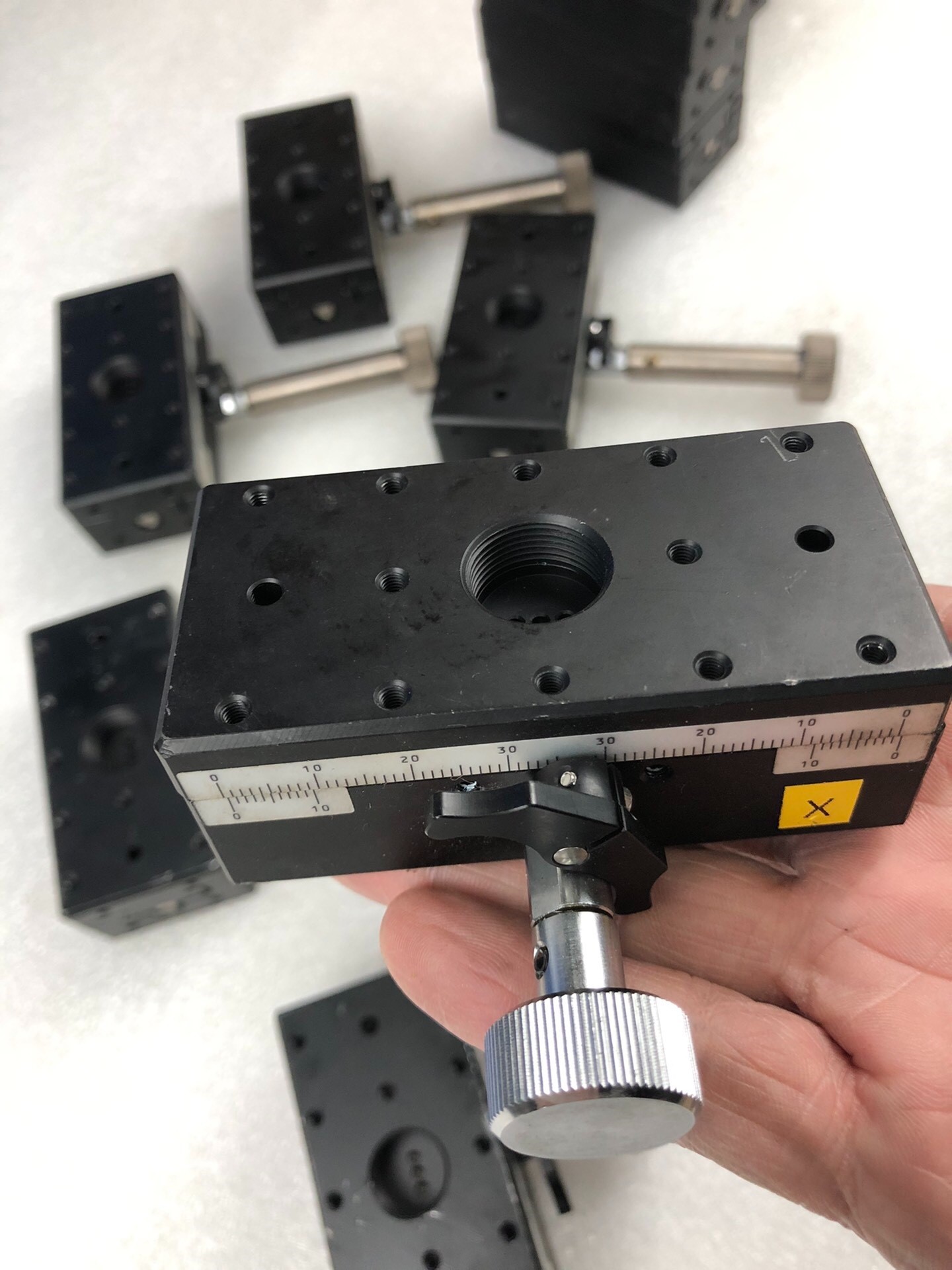 骏河精机B05-11NHM X轴燕尾槽齿轮齿条手调滑光学平台-议价