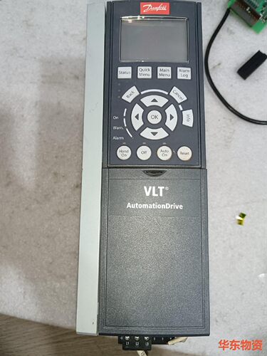 丹佛斯2.2千瓦变频器一台,型号fc 302p2k2t5e2