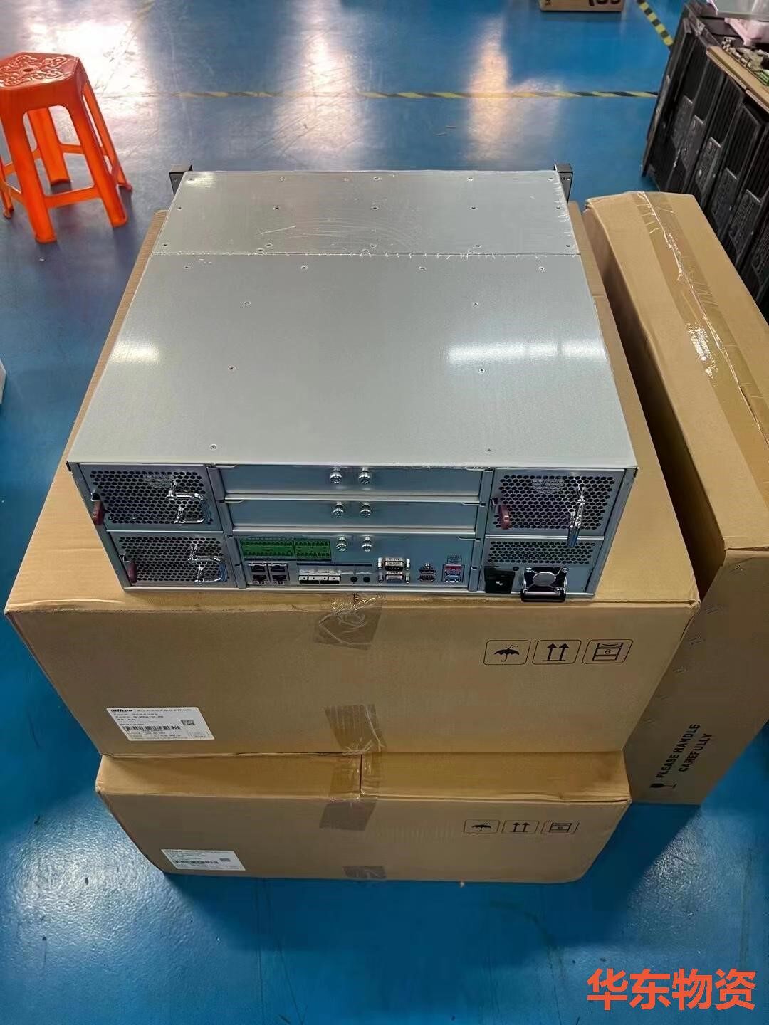大华128路24盘NVR,