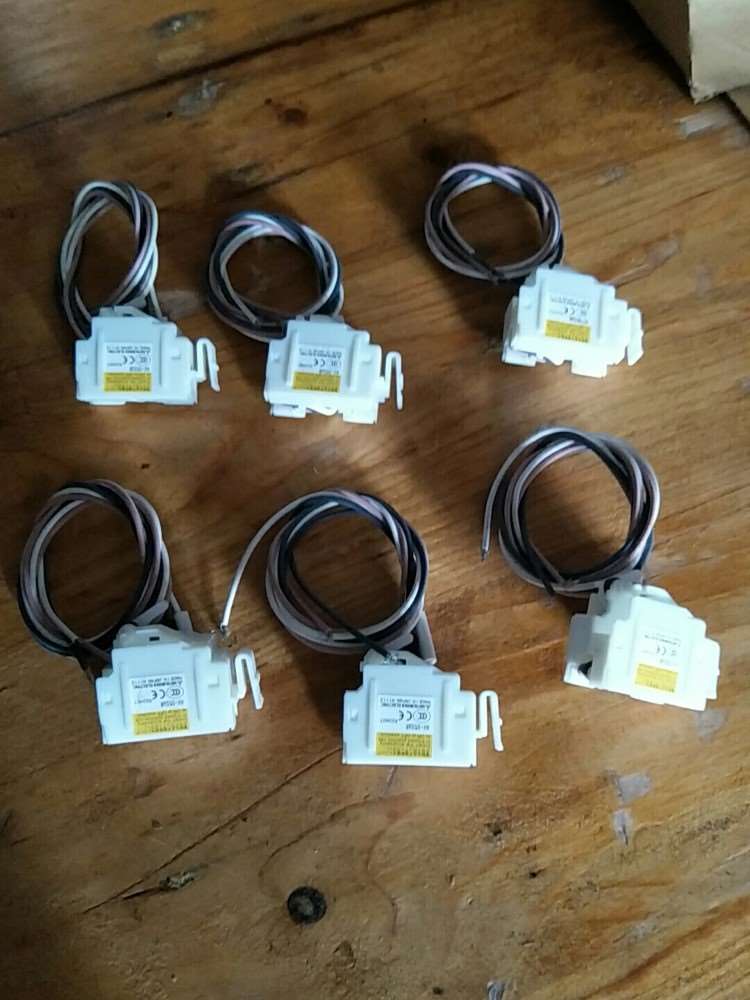 三菱NV/NF报警开关AX-05SWR-议价