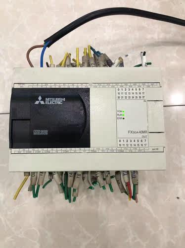 三菱PLCFX3GA-40MR成色不错功能正常二手商