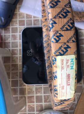 进口NTN轴承6860LLB4个有一个拆开了