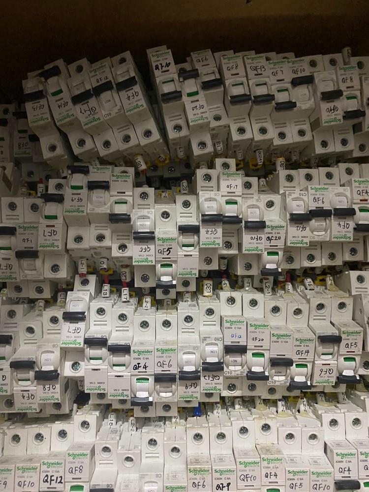 施耐德空气开关A9空开IC65N单片1p6A10A16