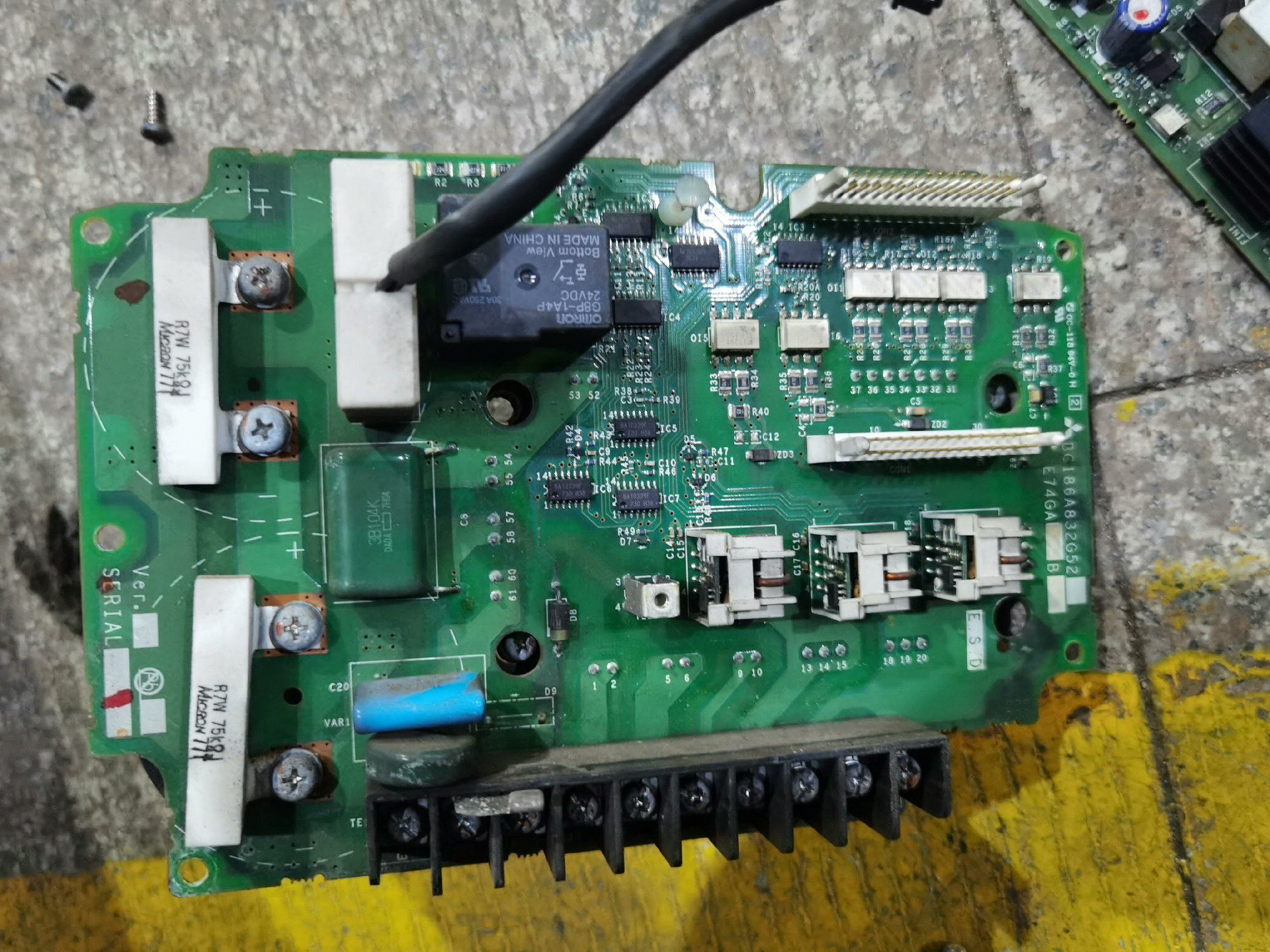 三菱E740变频器55KW模快板想要的私聊不包好坏模-议价