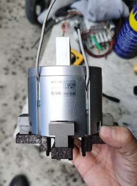 SMCMHS4-63D气爪四爪带卡爪成色不错实物拍摄-议价