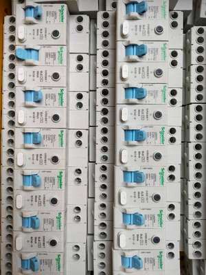 施耐德LS8系列漏电保护器1P+N带漏保10安-32安2-议价