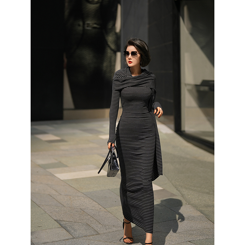 XULU原创气质修身条纹连衣裙