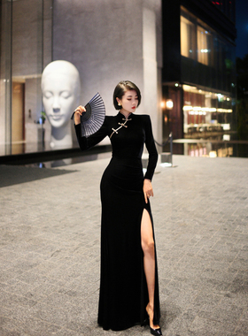 XULU原创纯色复古丝绒修身旗袍气质长袖斜襟立领高开叉包臀连衣裙