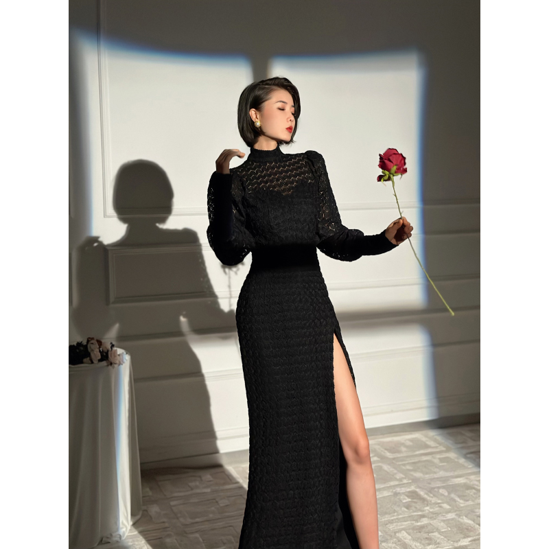 XULU原创蕾丝法式高级感优雅名媛气质半高领羊腿袖高腰开叉连衣裙