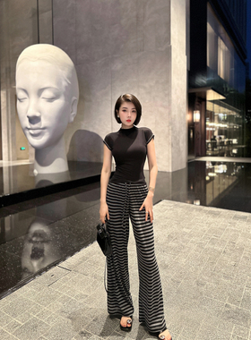 XULU原创夏季黑灰色人棉针织修身短袖上衣垂感条纹阔腿裤两件套装