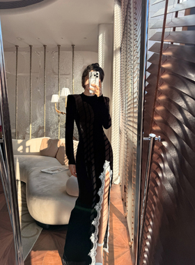 XULU原创秋冬气质黑色丝绒拼接蕾丝花边性感高开叉收腰显瘦连衣裙