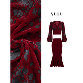 XULU原创气质丝绒拼接压花V领泡泡袖 上衣修身 性感包臀半身鱼尾裙