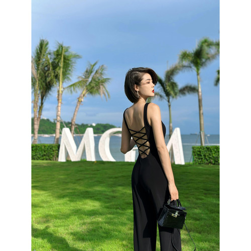 XULU原创水晶麻优雅赫本风百搭简约性感气质修身露背无袖连体裤