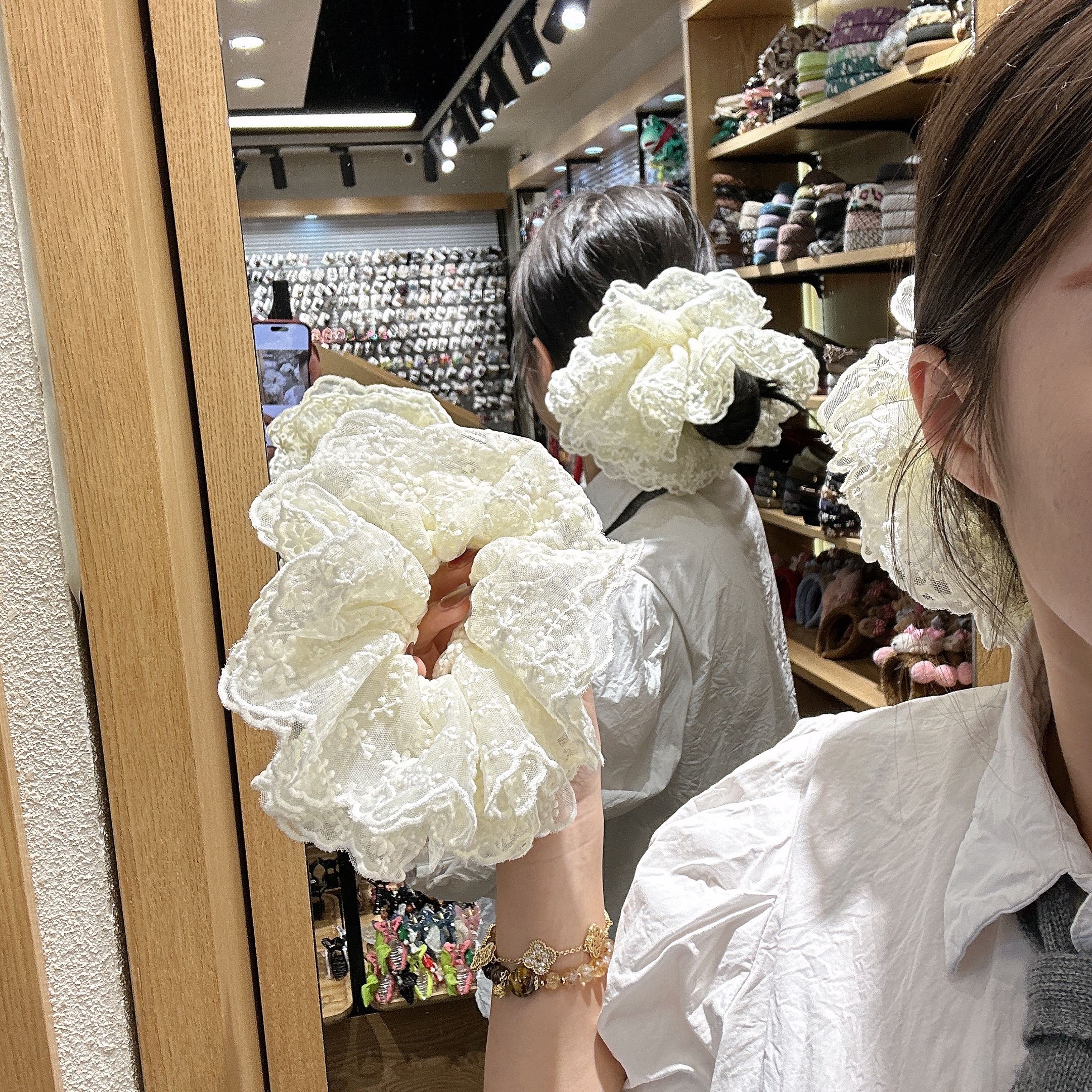 蕾丝边边超仙时尚宫廷复古风大肠发圈新品女发饰头饰发绳东大门