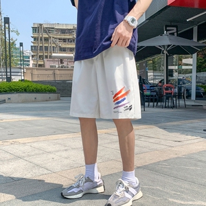 K206P25外景夏装薄款港风彩虹卡通印花休闲百搭沙滩裤五分裤