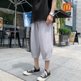 浅灰色