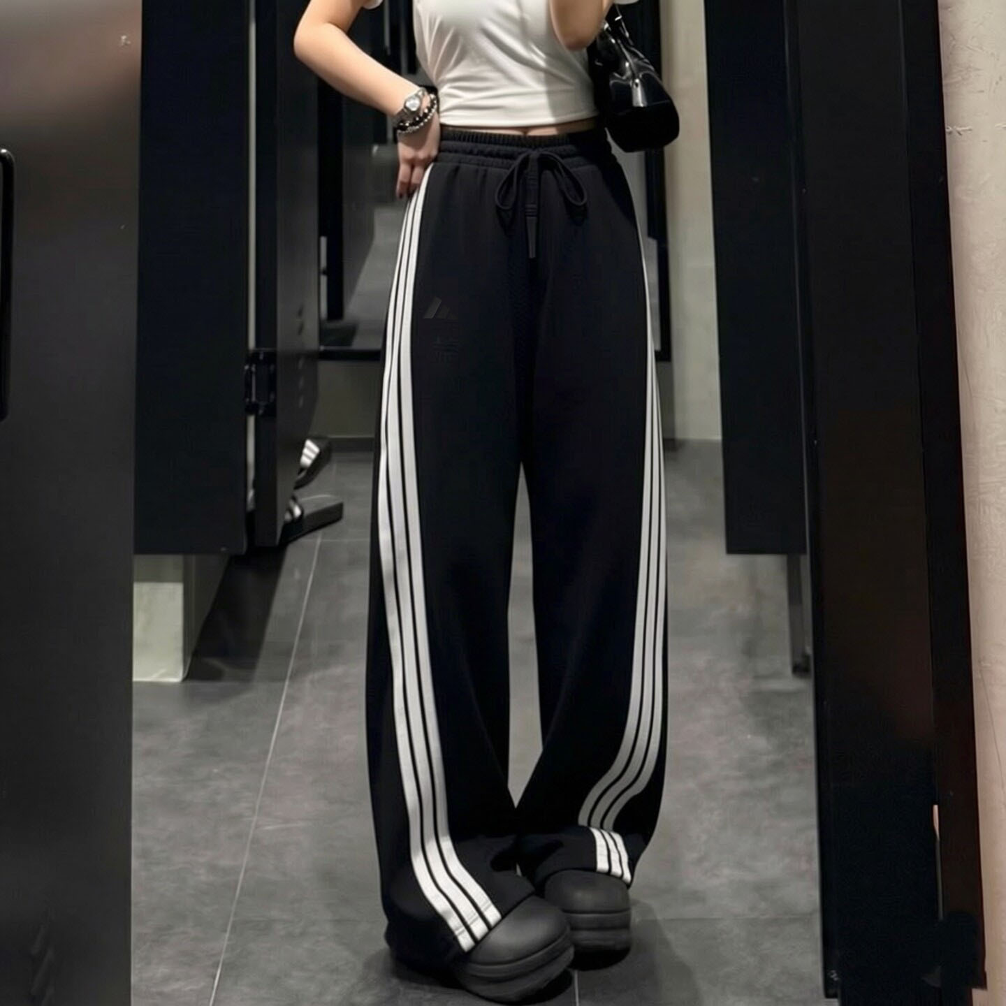 阿迪达斯针织裤子女秋季高腰三条纹直筒裤美式街舞卫裤复古运动裤